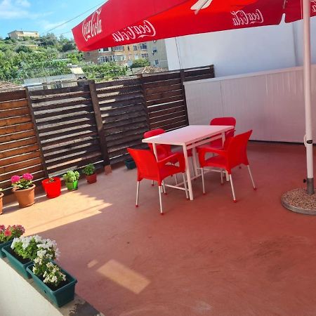 Vila 32 Berat Esterno foto