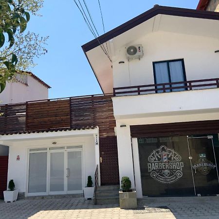 Vila 32 Berat Esterno foto